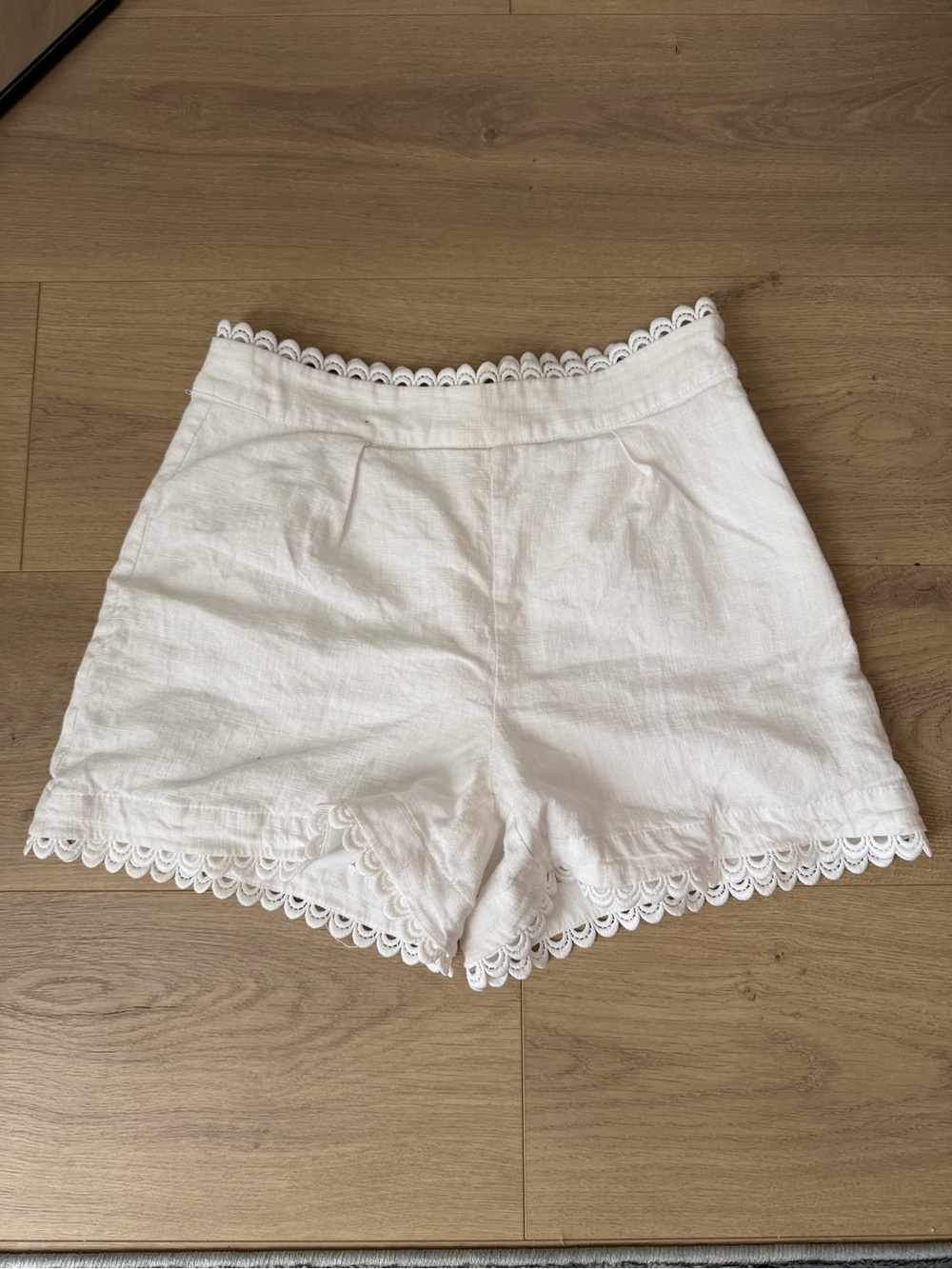 White Lace-Trim Linen Shorts